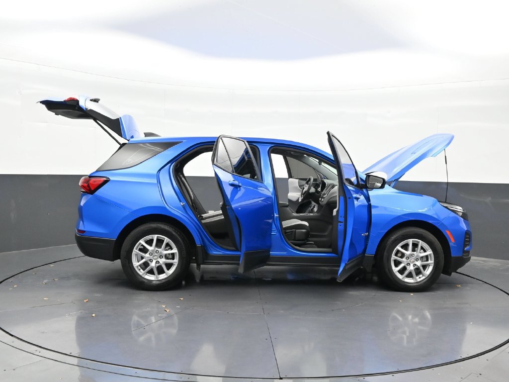 Used 2024 Chevrolet Equinox LS FWD image 34