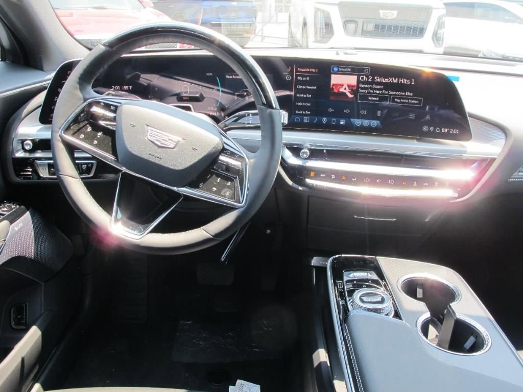 New 2025 Cadillac Lyriq Luxury image 22