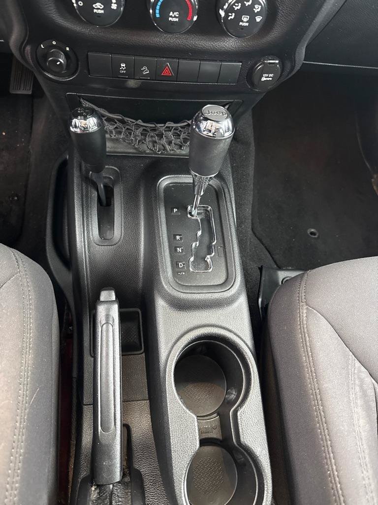 Used 2013 Jeep Wrangler Unlimited Sport AWD/4WD image 8