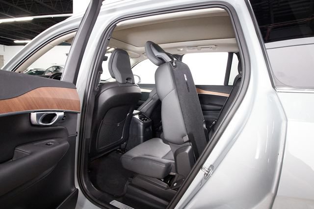 Used 2024 Volvo XC90 T8 Plus w/ Protection Package Premier AWD/4WD image 22