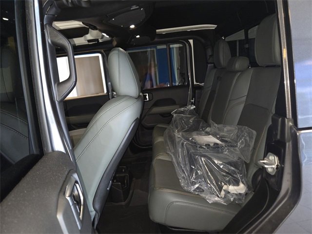 Used 2024 Jeep Gladiator Mojave image 22