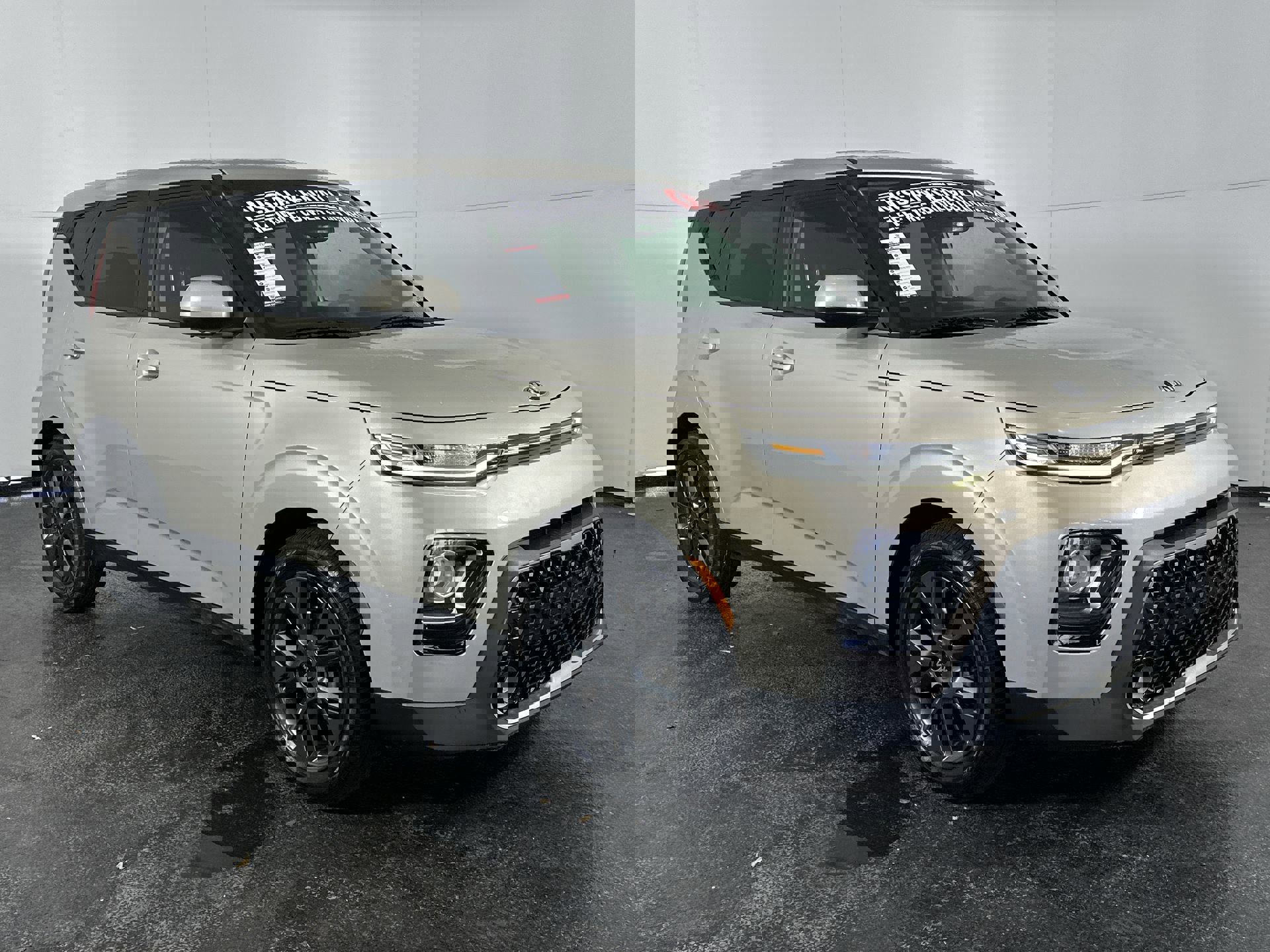 Used 2020 Kia Soul EX image 2