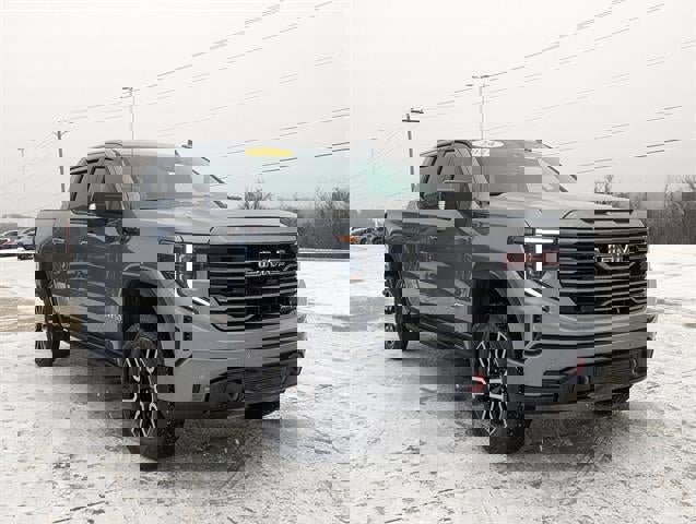 Used 2024 GMC Sierra 1500 AT4 w/ AT4 Premium Package image 5
