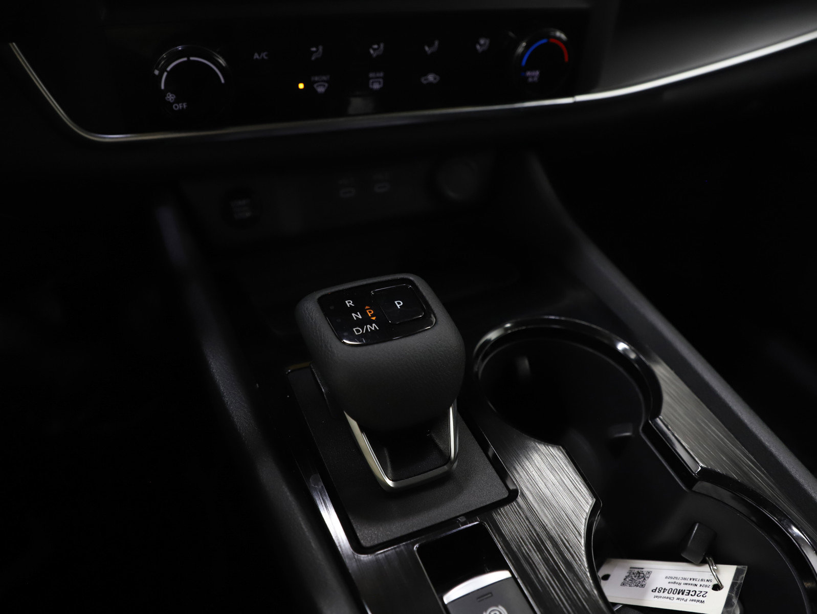 Used 2024 Nissan Rogue S image 23