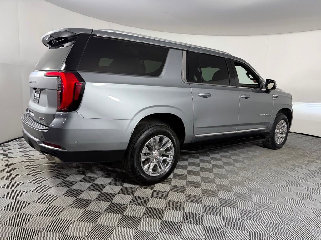 Used 2025 GMC Yukon XL Denali image 8