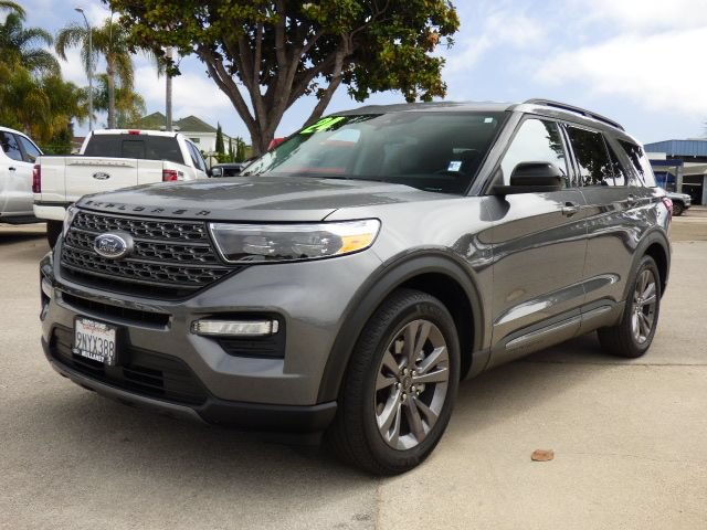 Used 2024 Ford Explorer XLT w/ Equipment Group 202A RWD image 7