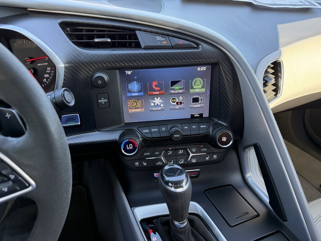 Used 2018 Chevrolet Corvette Z06 image 21