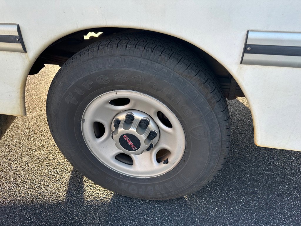 Used 2014 GMC Savana 3500 image 15