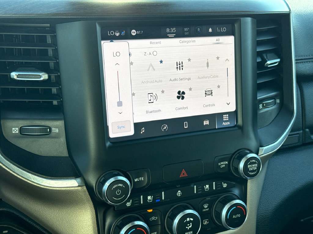 Used 2022 RAM 1500 Laramie AWD/4WD image 22