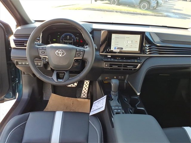New 2026 Toyota Camry SE image 10