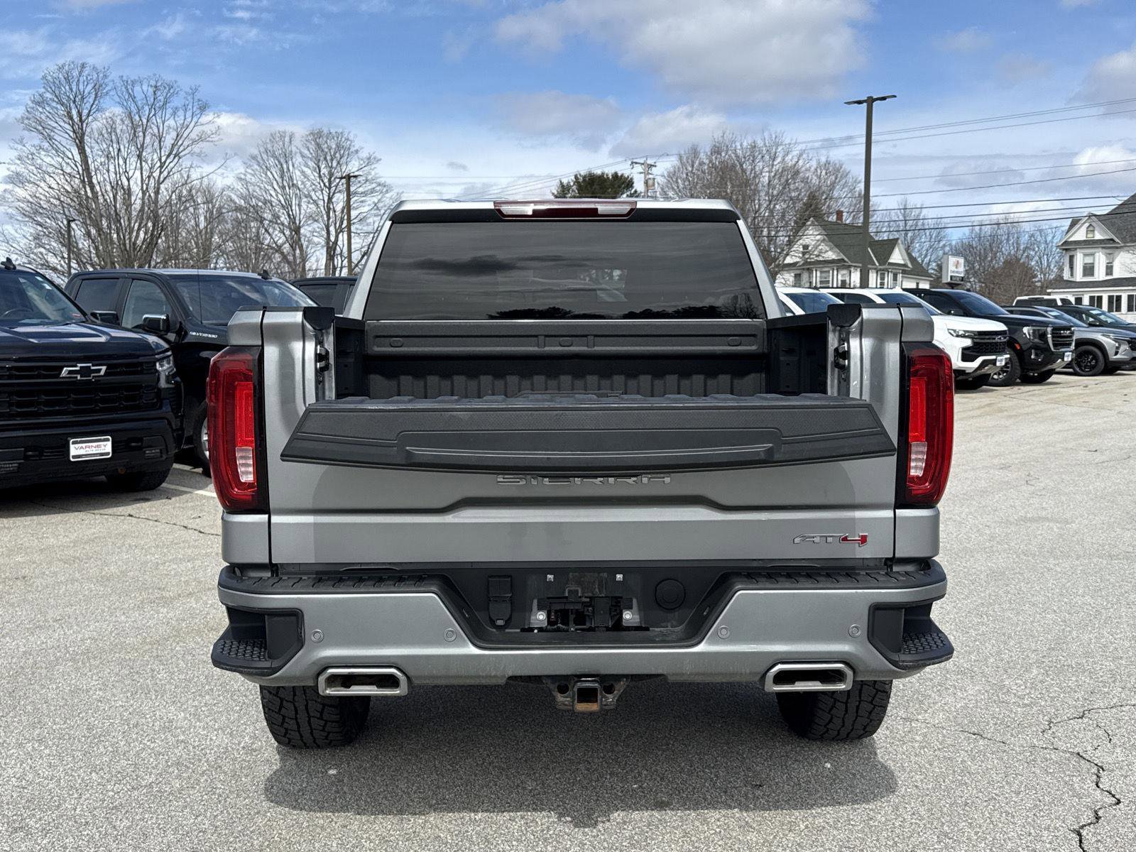 Used 2023 GMC Sierra 1500 AT4 image 6