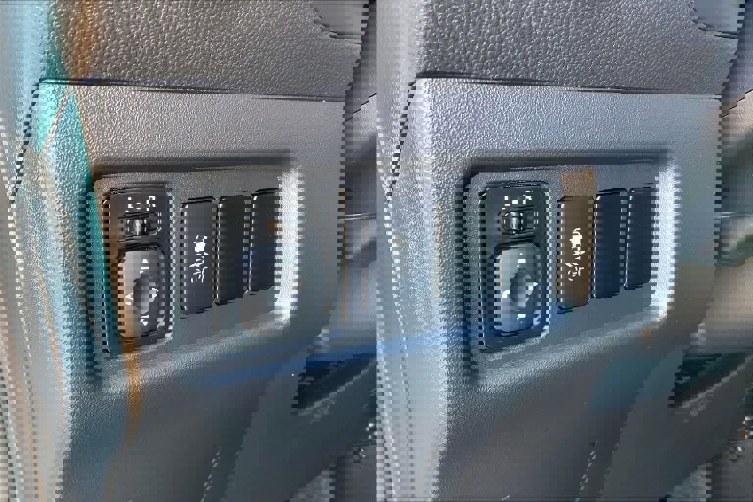 Used 2017 Mitsubishi Mirage ES image 32