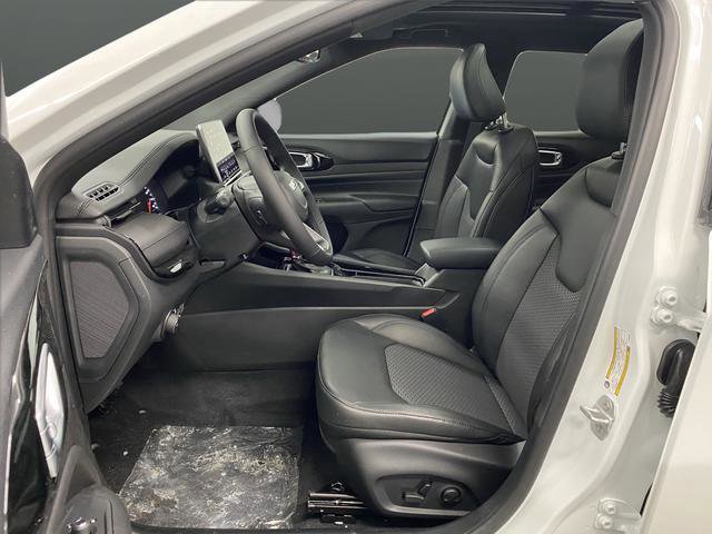 New 2026 Jeep Compass Latitude w/ Sun and Sound Group image 4