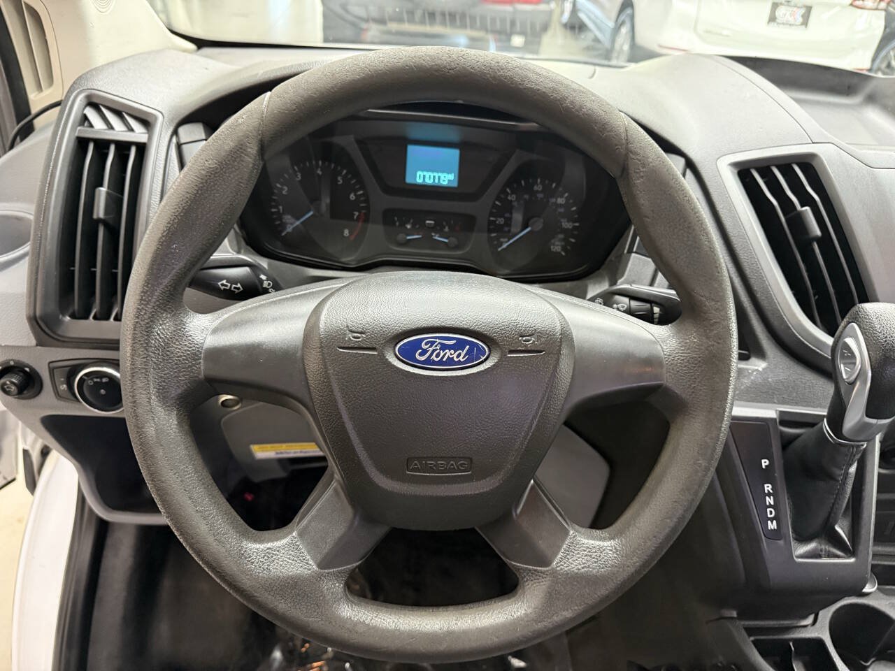 Used 2016 Ford Transit 250 130 Low Roof RWD image 17
