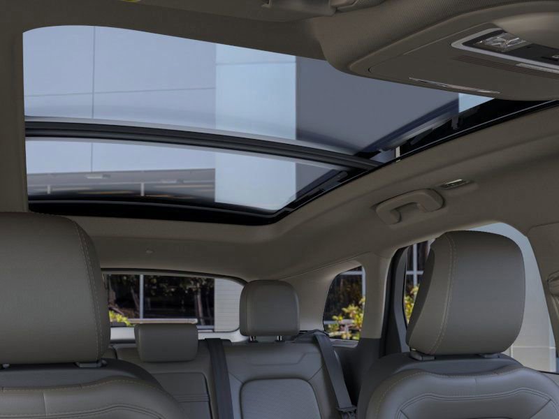 New 2025 Lincoln Corsair Grand Touring w/ Equipment Group 301A image 22