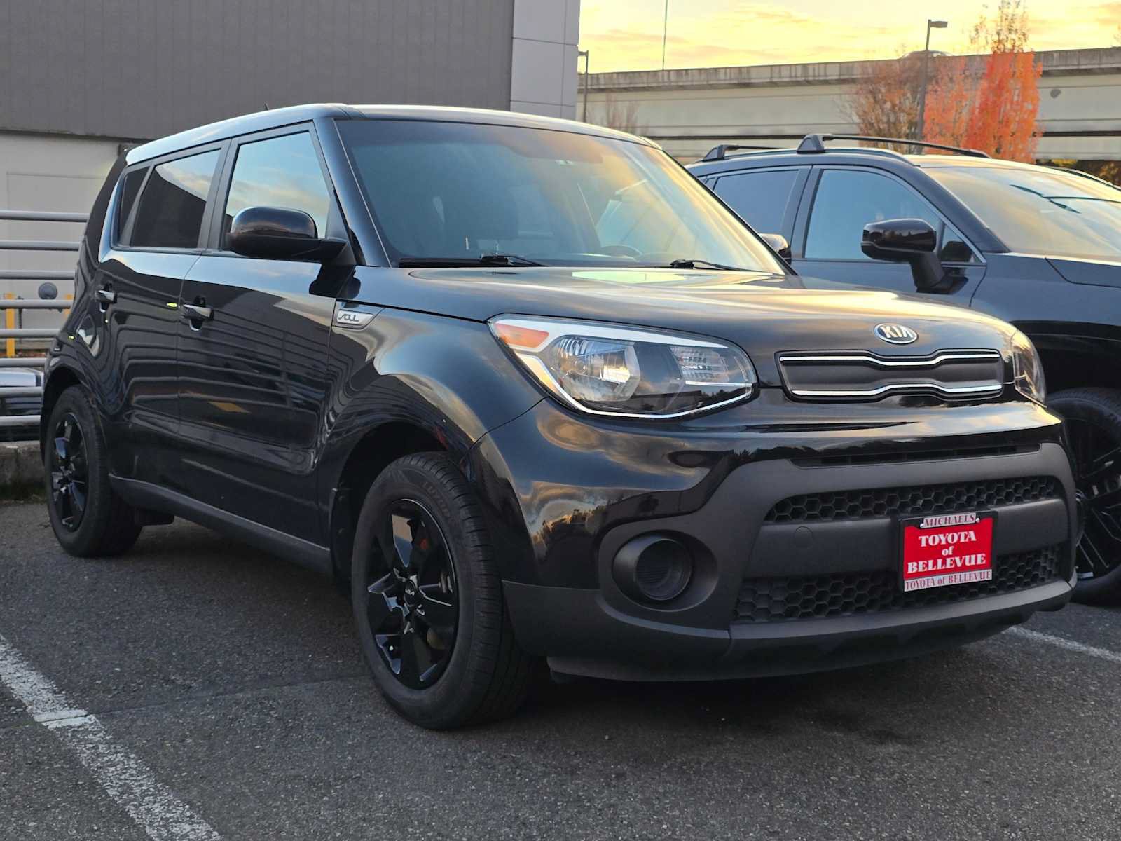 Used 2017 Kia Soul w/ Convenience Package FWD image 3