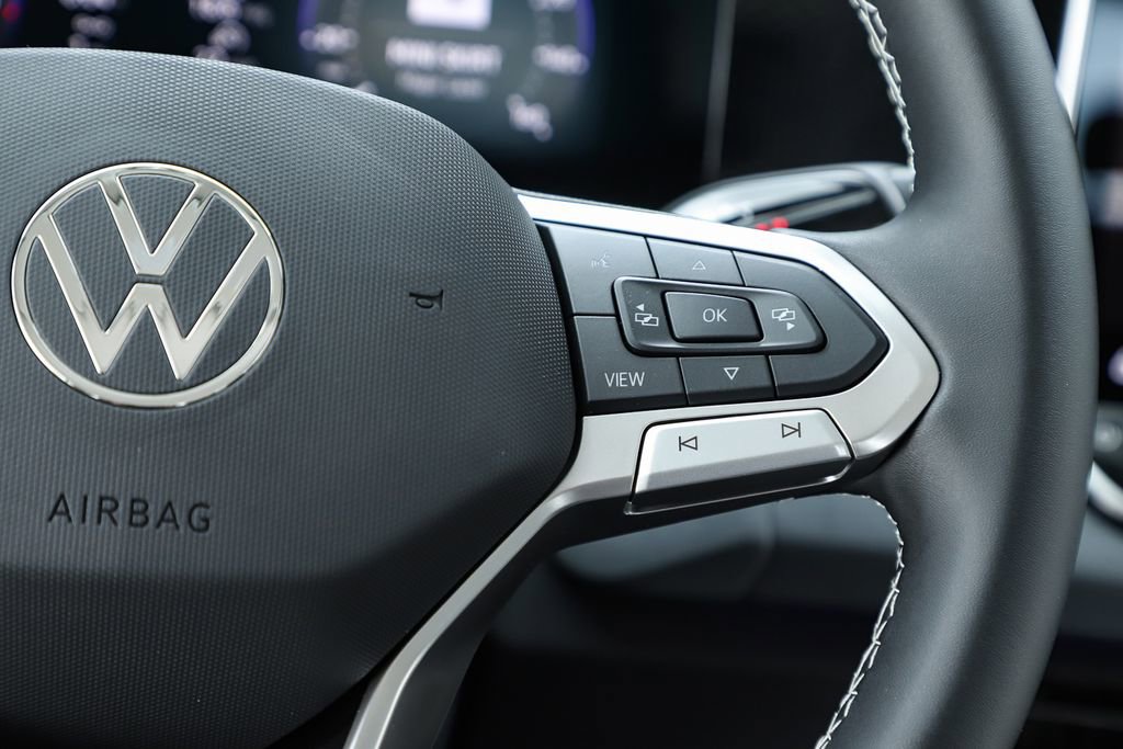 New 2026 Volkswagen Tiguan SE image 60