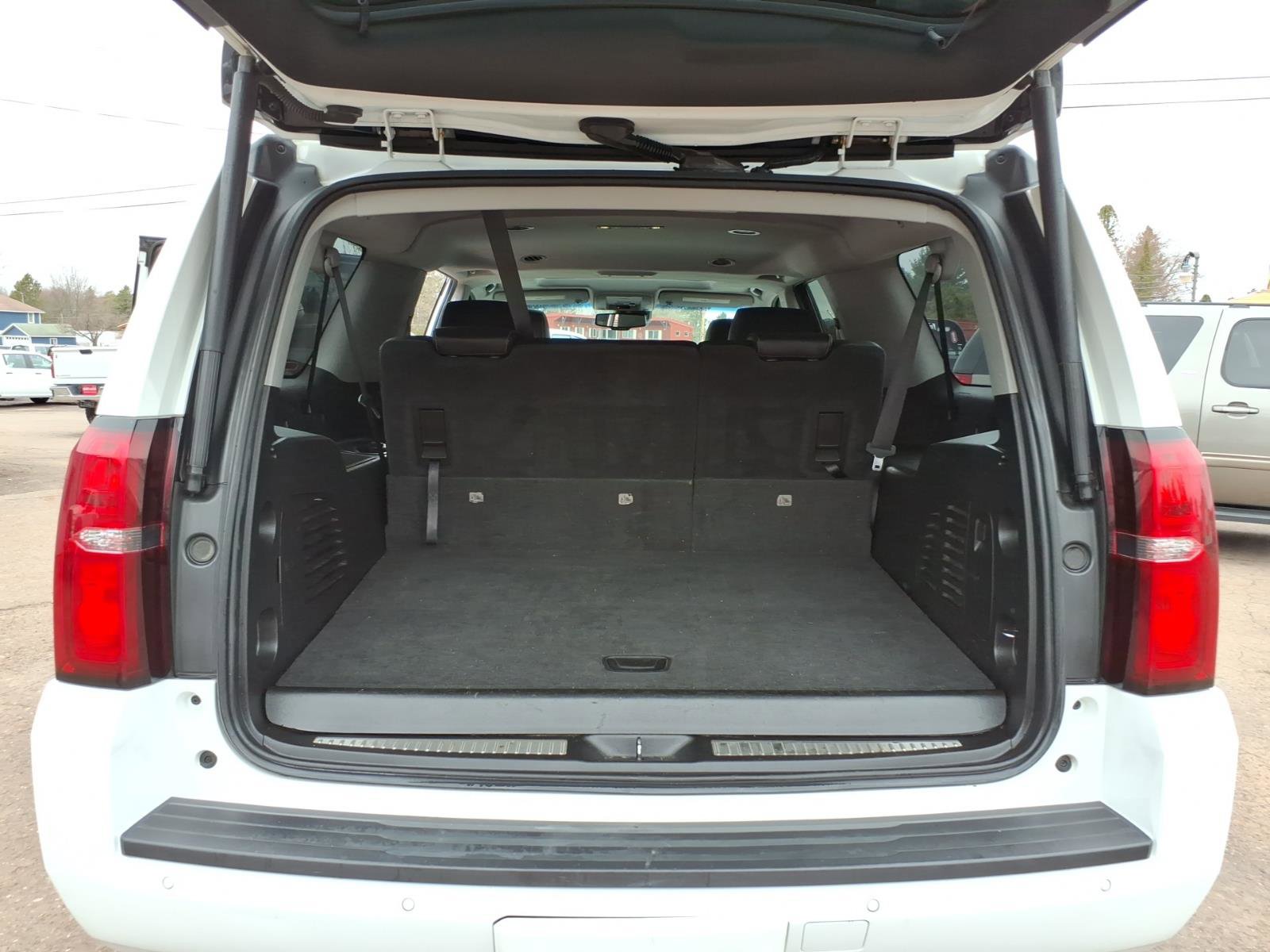 Used 2018 Chevrolet Suburban LT AWD/4WD image 12