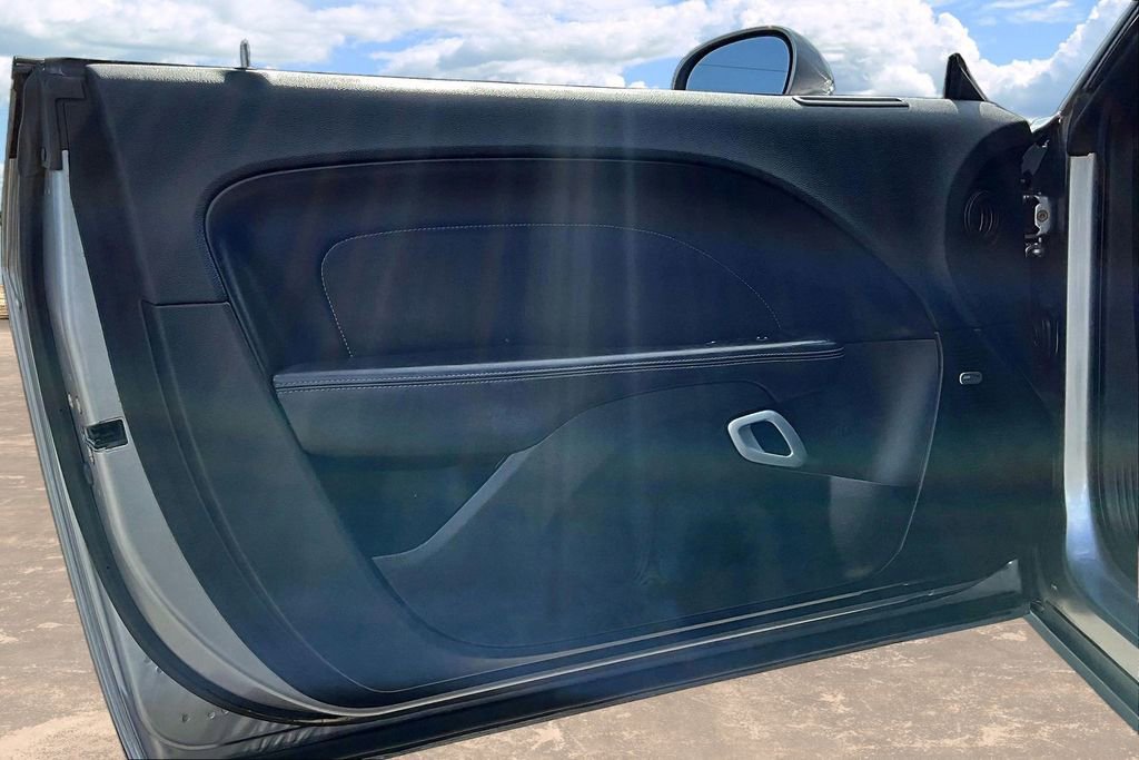 Used 2015 Dodge Challenger SXT Plus RWD image 19