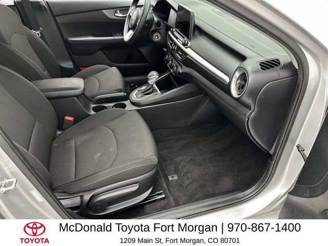 Used 2021 Kia Forte LXS FWD image 23