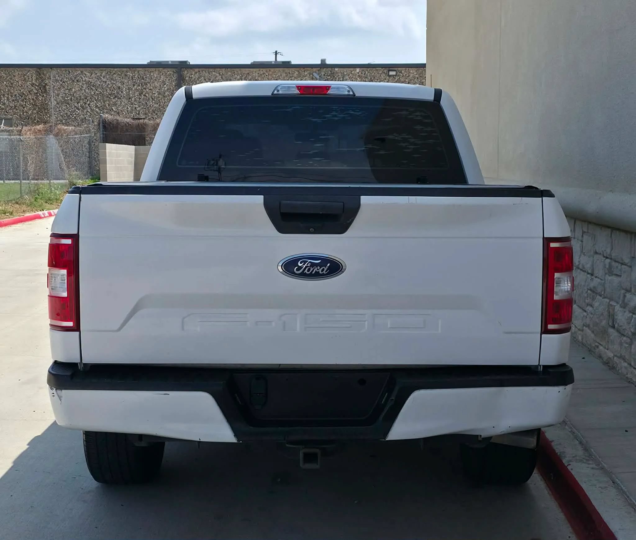 Used 2018 Ford F150 XL w/ Equipment Group 101A Mid RWD image 4