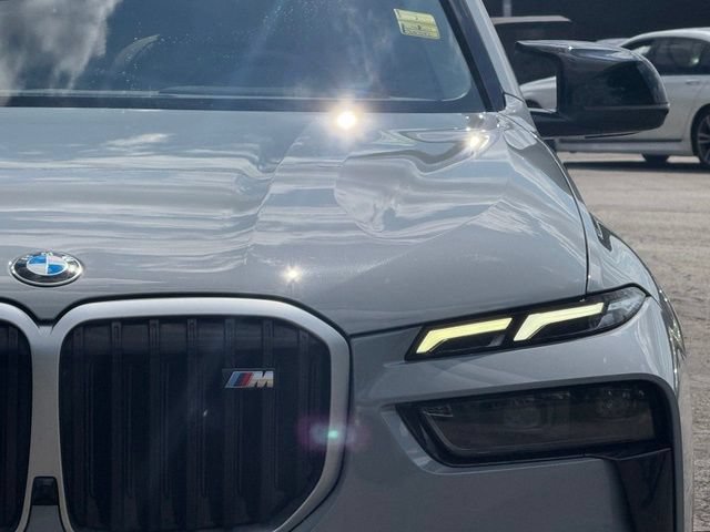 Used 2024 BMW X7 M60i w/ Climate Comfort Package AWD/4WD image 12