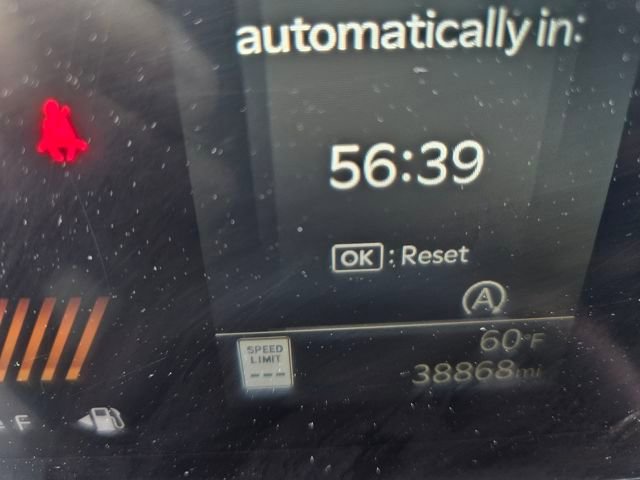 Used 2024 Kia Sorento LX image 16