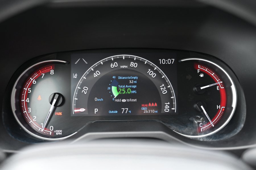 Used 2023 Toyota RAV4 LE AWD/4WD image 18