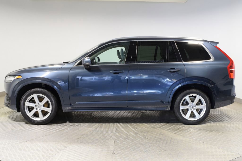 Used 2023 Volvo XC90 B5 Core image 11