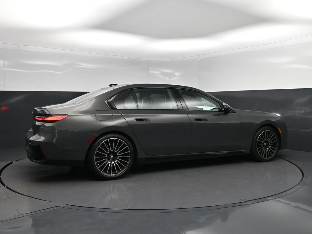 Certified 2026 BMW 740i w/ Executive Package RWD image 8