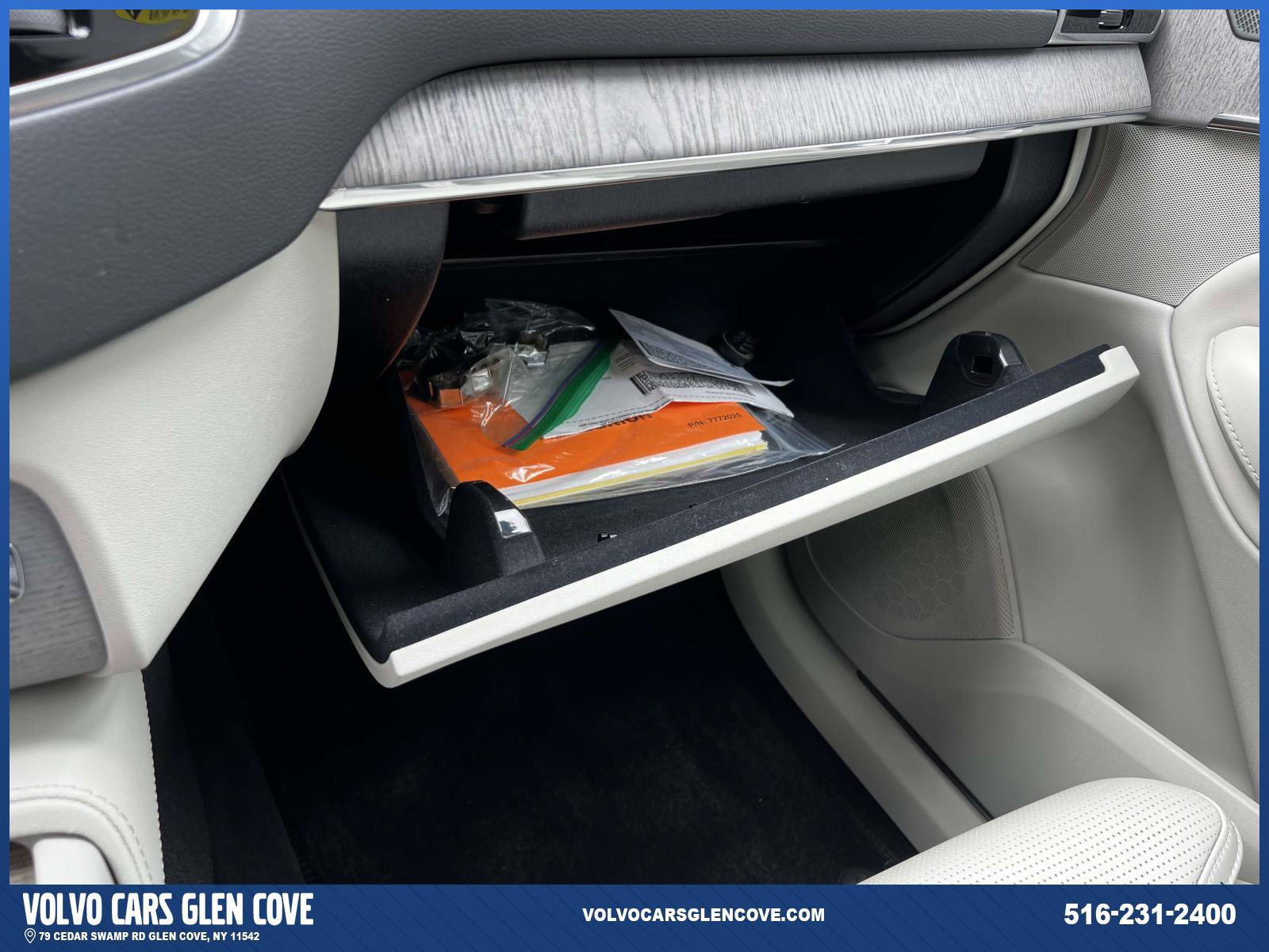 Certified 2025 Volvo XC90 T8 Ultra w/ Protection Package Premier AWD/4WD image 35