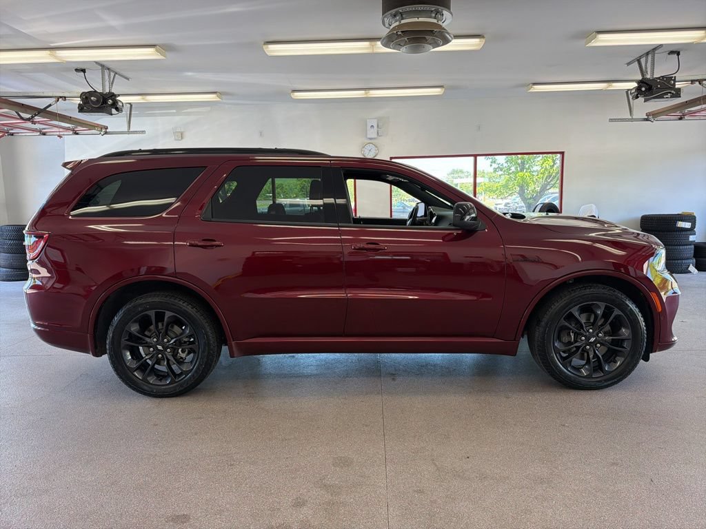 Certified 2025 Dodge Durango R/T w/ Blacktop Package AWD/4WD image 31