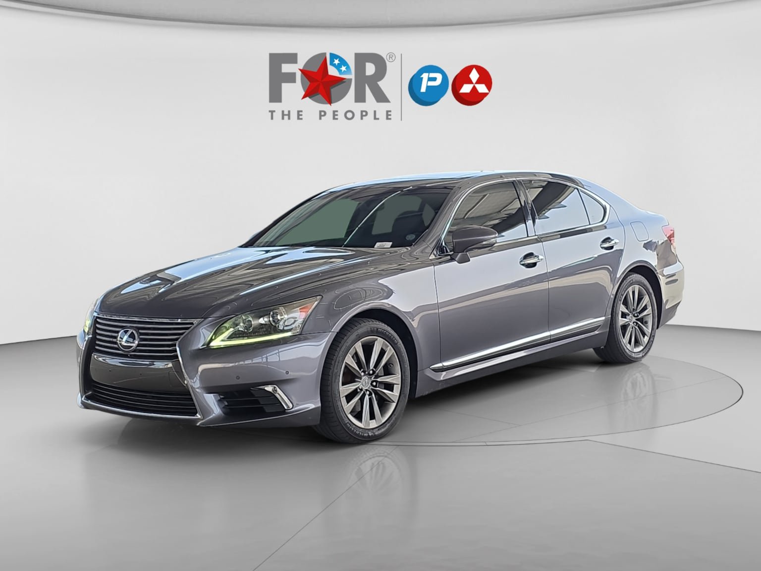 Used 2014 Lexus LS 460 w/ Comfort Package RWD image 4