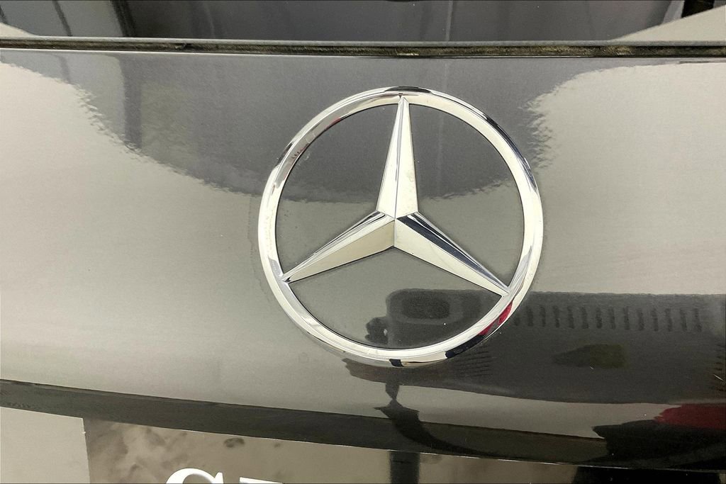 Used 2021 Mercedes-Benz GLC 300 4MATIC image 40
