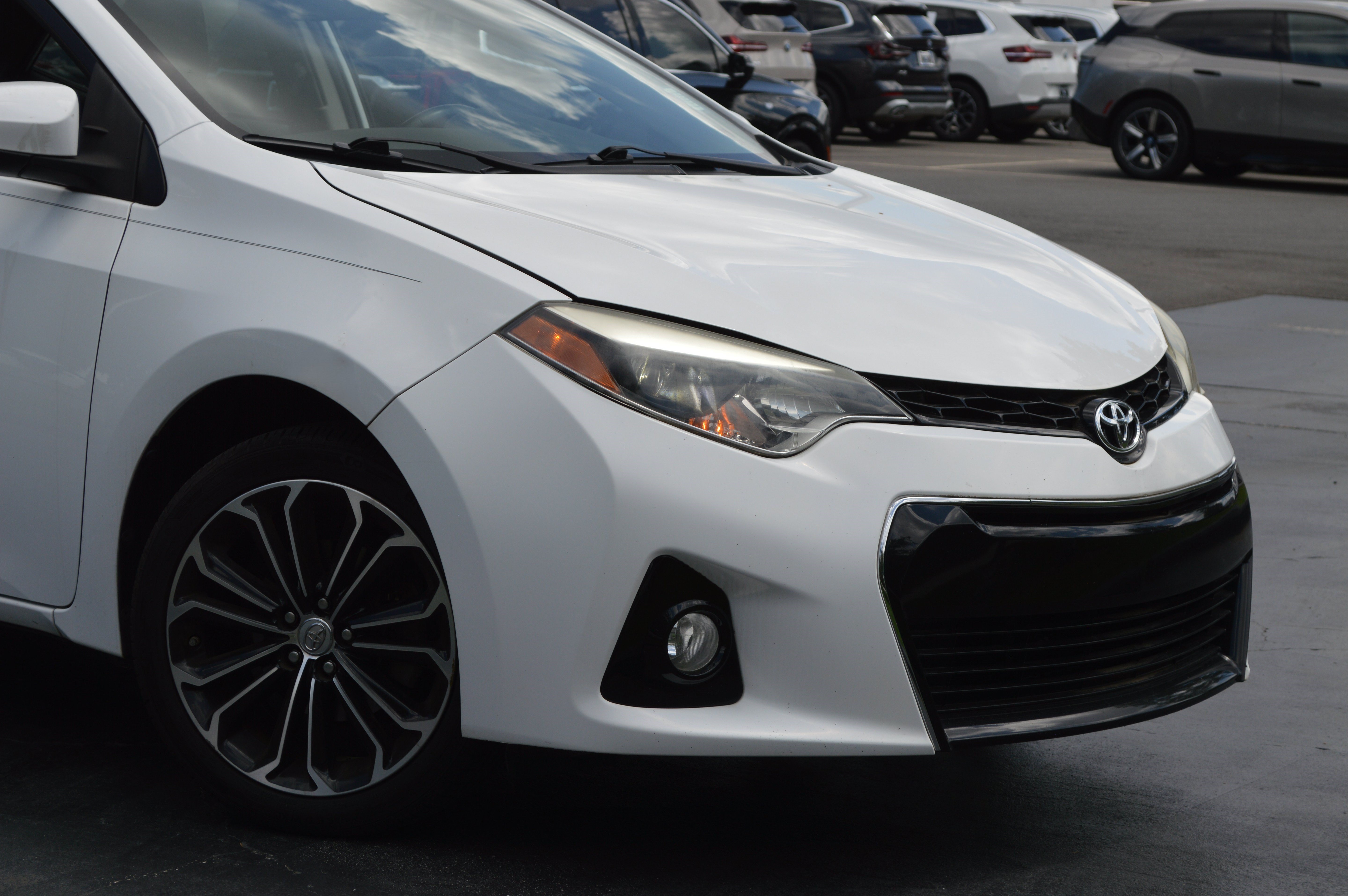 Used 2015 Toyota Corolla S FWD image 2