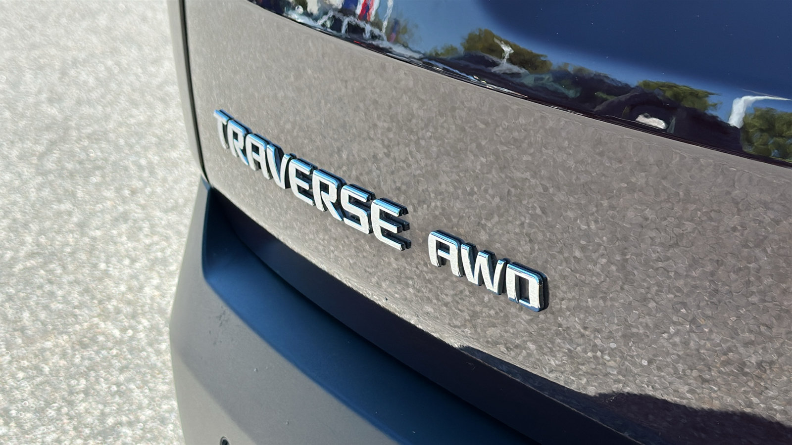 Used 2021 Chevrolet Traverse LT AWD/4WD image 10