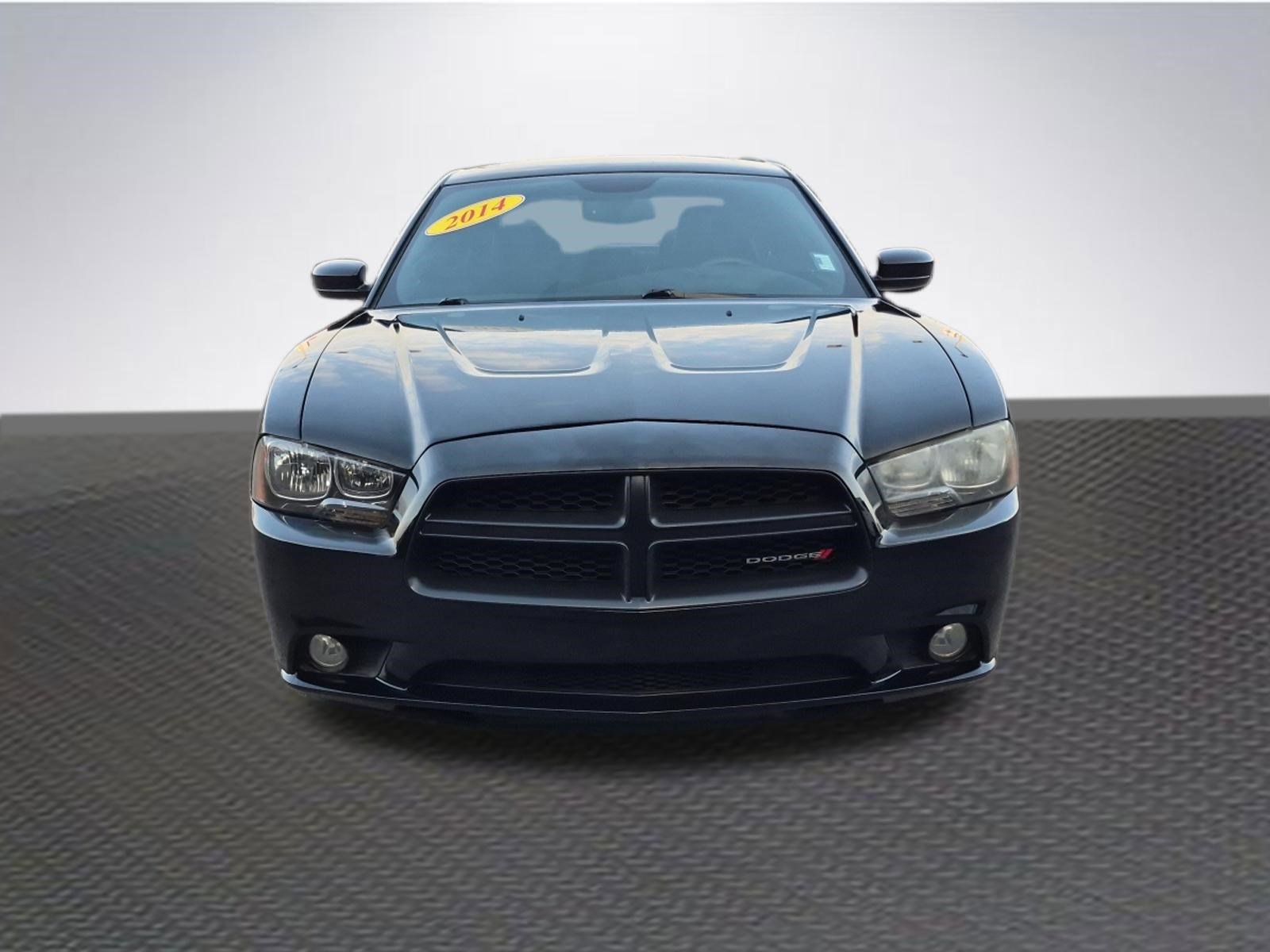 Used 2014 Dodge Charger SXT RWD image 3