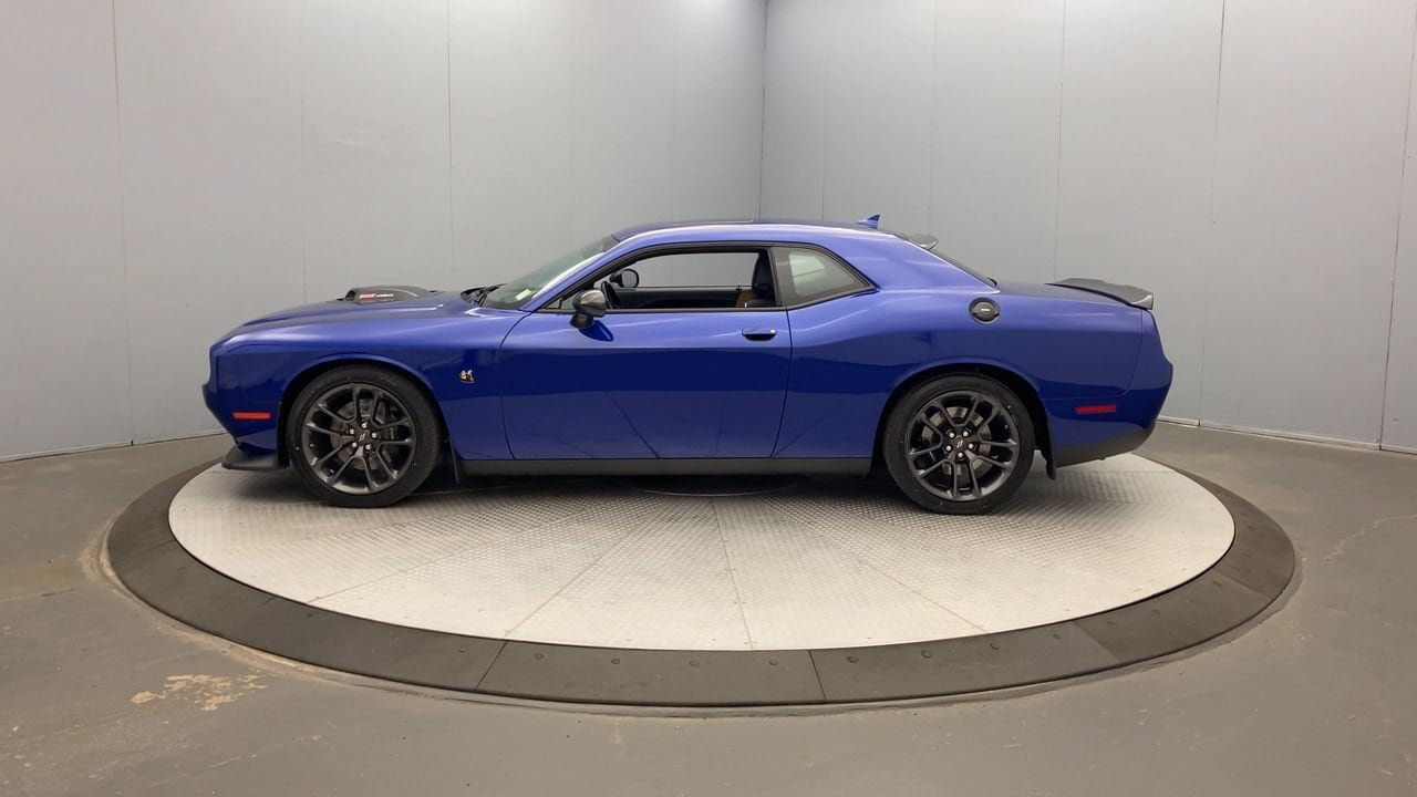 Used 2021 Dodge Challenger R/T Scat Pack w/ Shaker Package RWD image 2