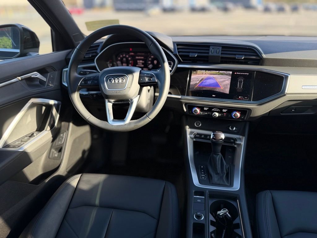 Used 2025 Audi Q3 2.0T Premium w/ Convenience Package image 11