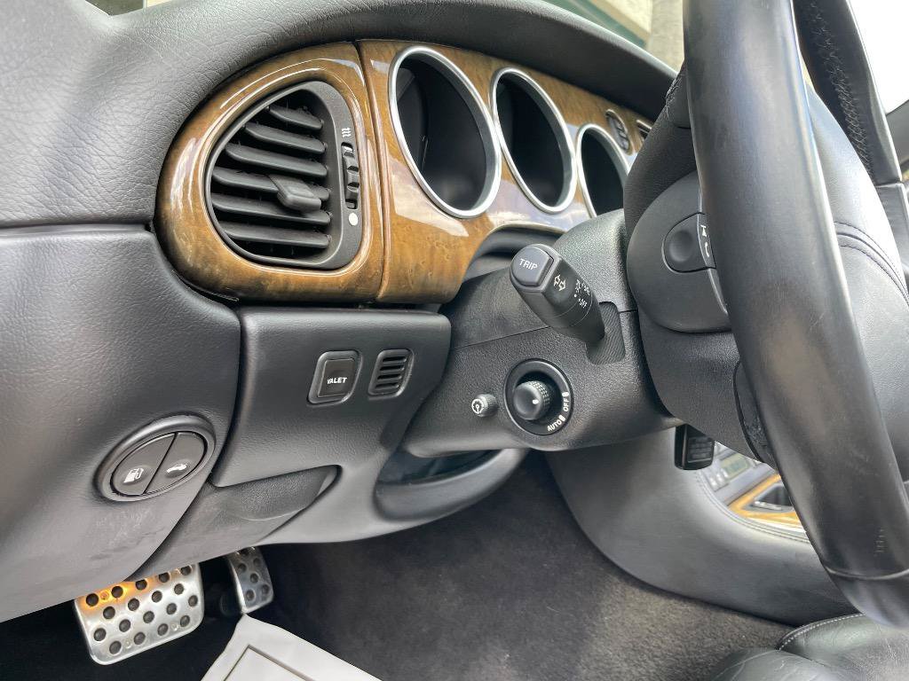 Used 2002 Jaguar XK8 Convertible RWD image 15