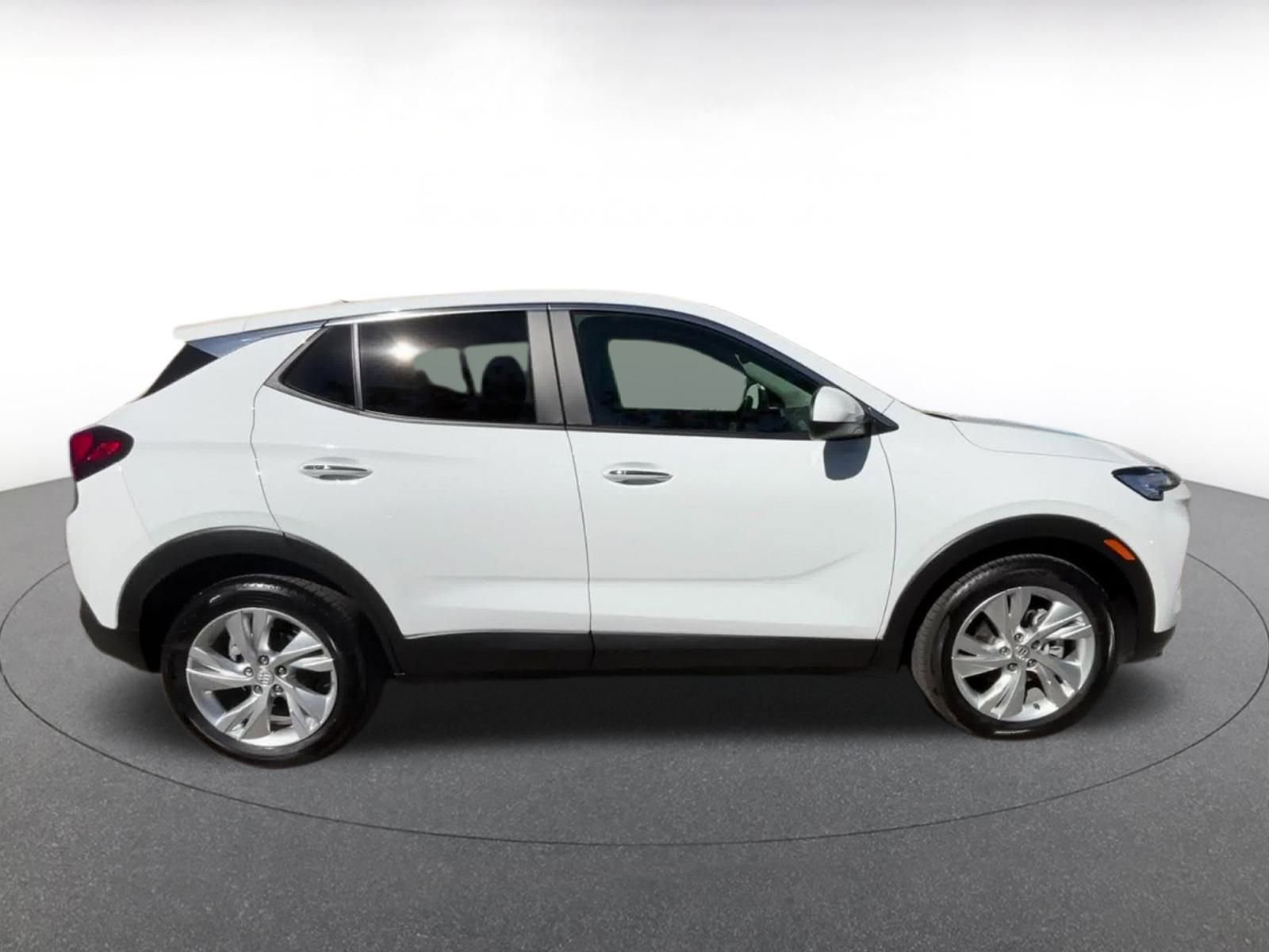 Used 2025 Buick Encore GX Preferred image 16