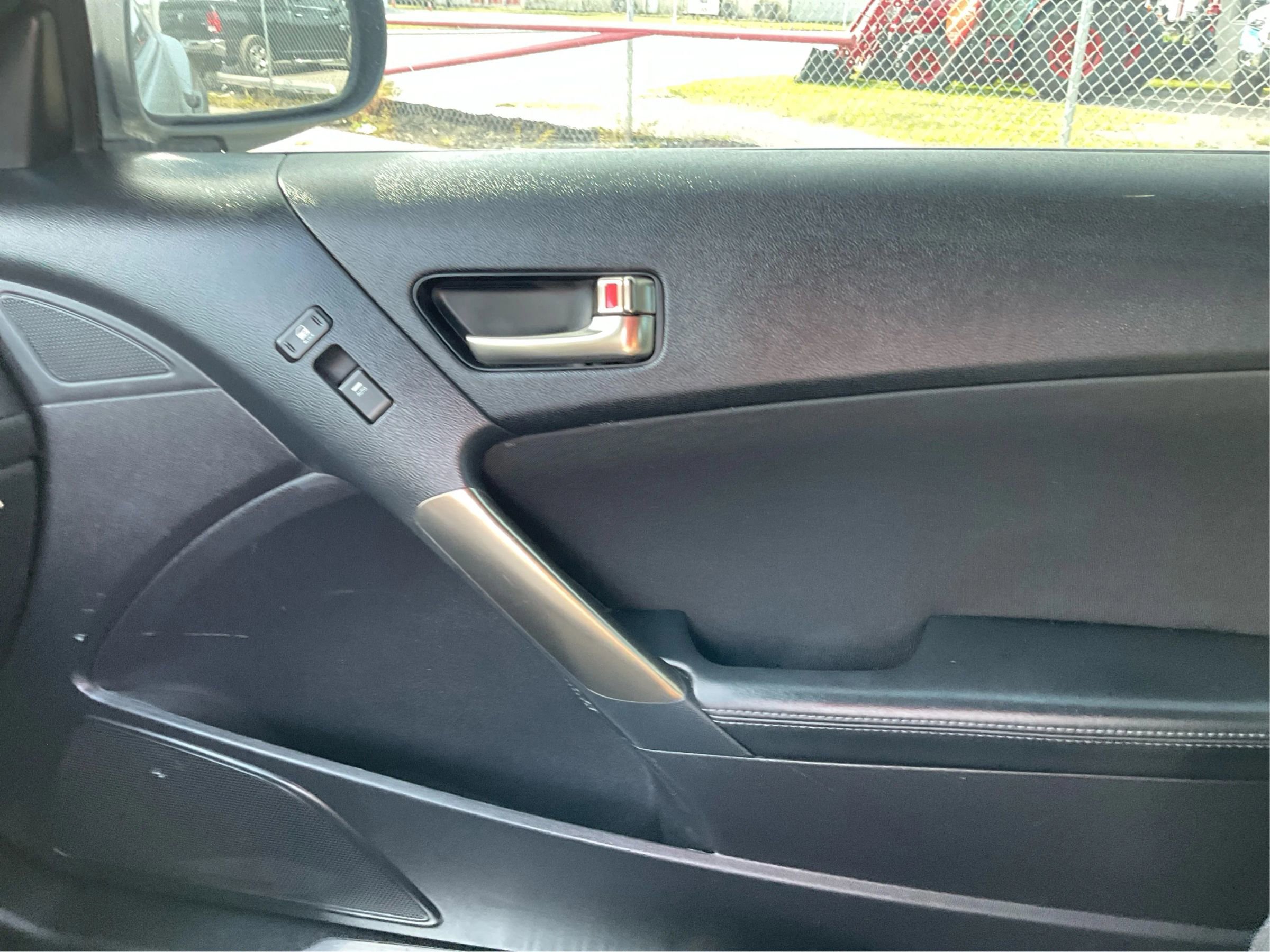 Used 2013 Hyundai Genesis 2.0T RWD image 20