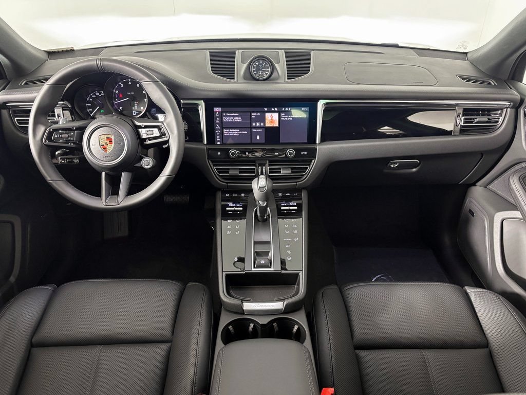 Certified 2026 Porsche Macan AWD/4WD image 20