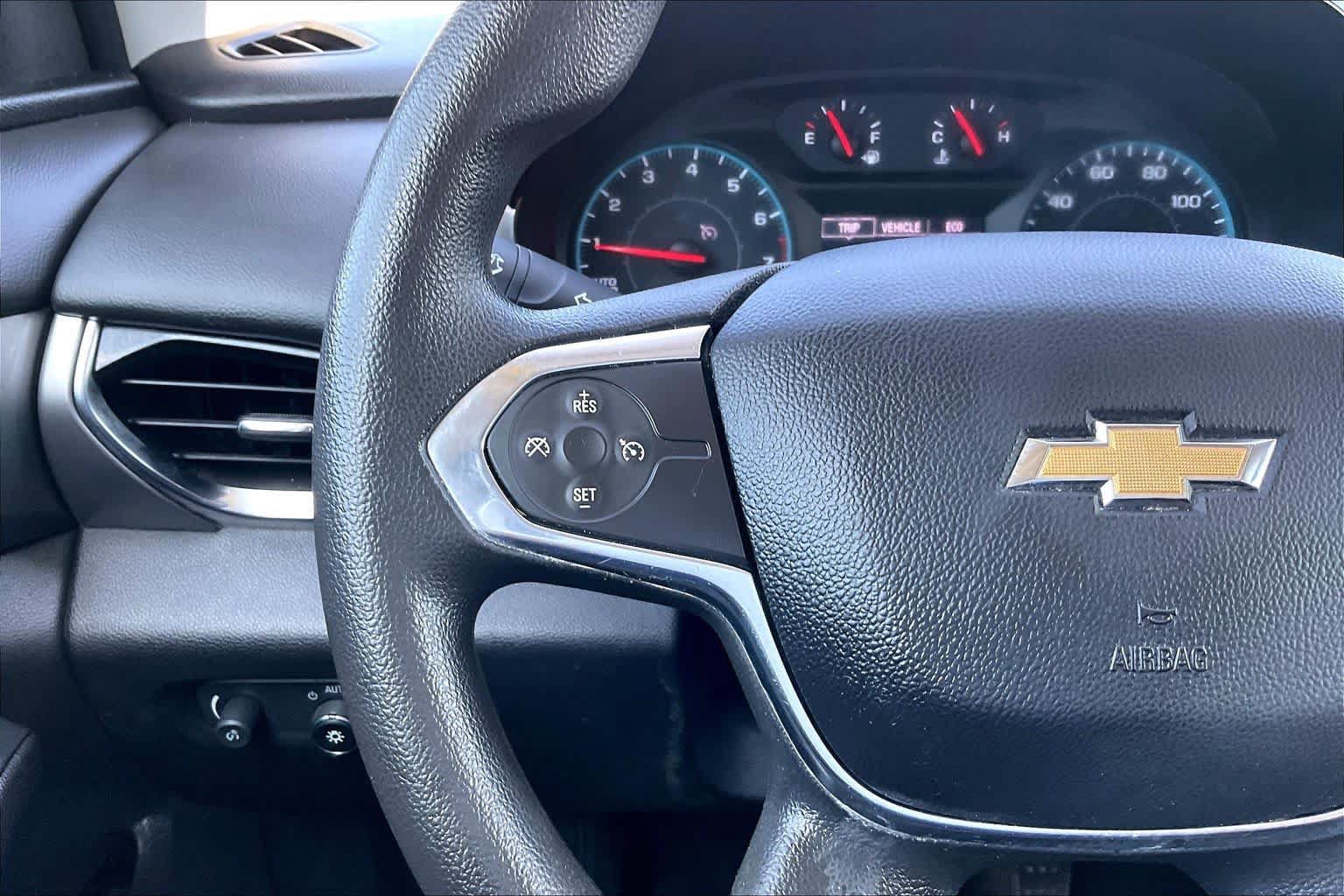 Used 2018 Chevrolet Traverse LS FWD image 21