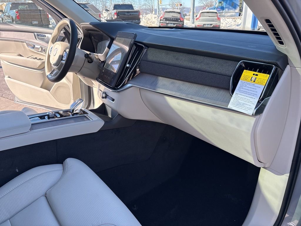 New 2026 Volvo XC90 T8 Ultra w/ Protection Package Premier image 41