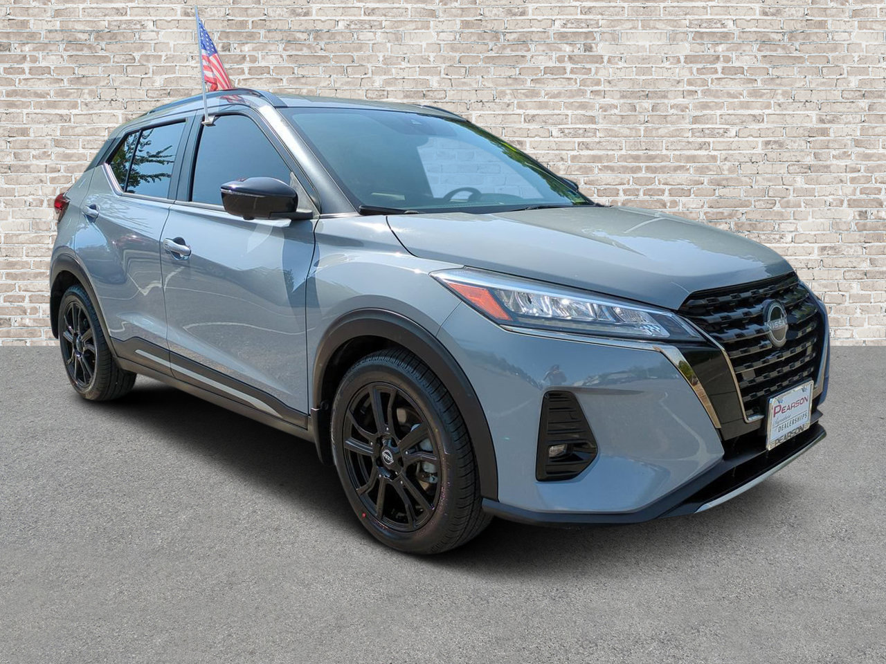 Used 2023 Nissan Kicks SR