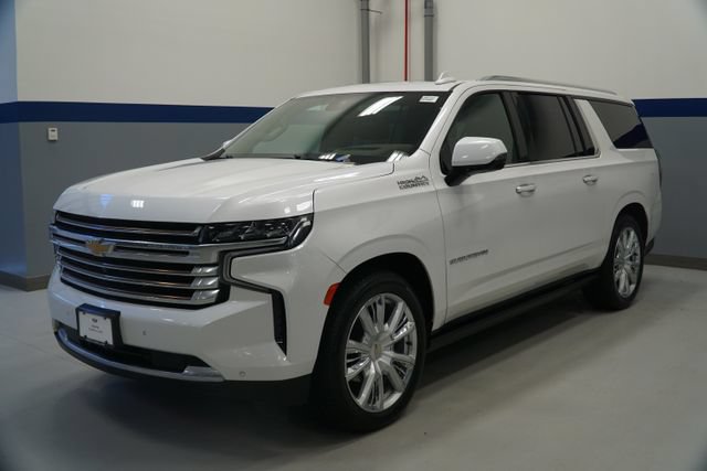 Used 2023 Chevrolet Suburban High Country AWD/4WD image 1