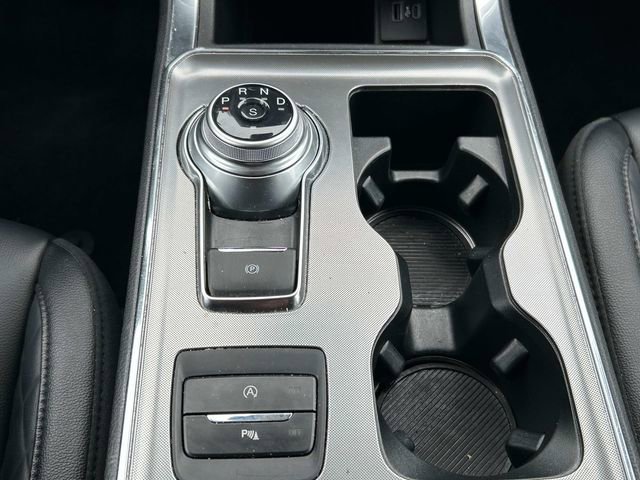 Used 2024 Ford Edge Titanium image 28