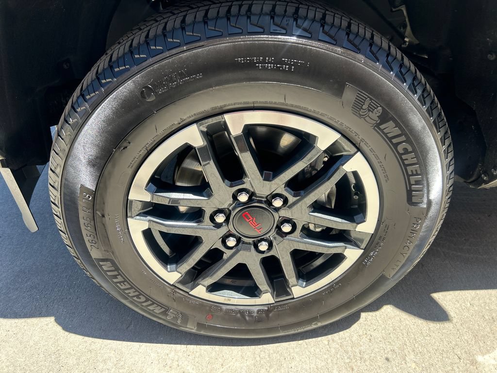 Certified 2025 Toyota Tacoma TRD Sport AWD/4WD image 16