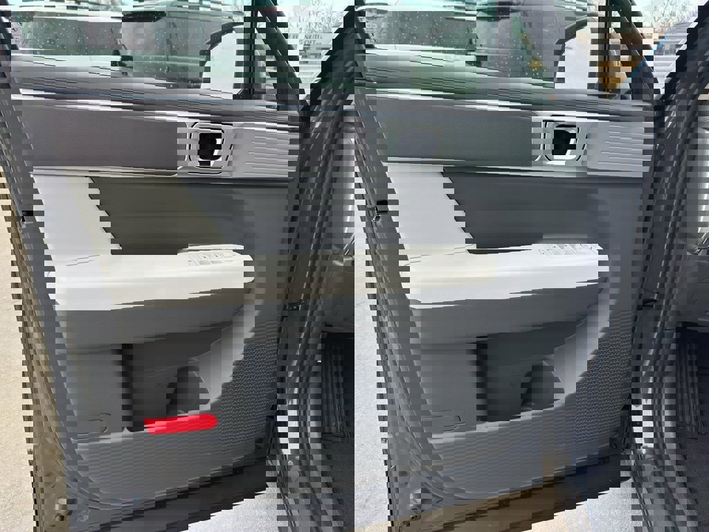 New 2026 Hyundai Santa Fe SE image 10